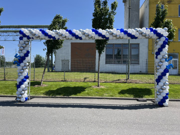 Dekorace Brána 13m