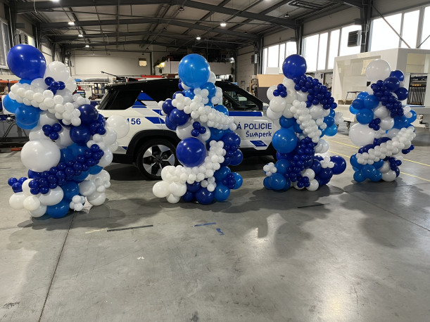 Dekorace sloup zdobený