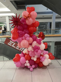 Dekorace sloup zdobený